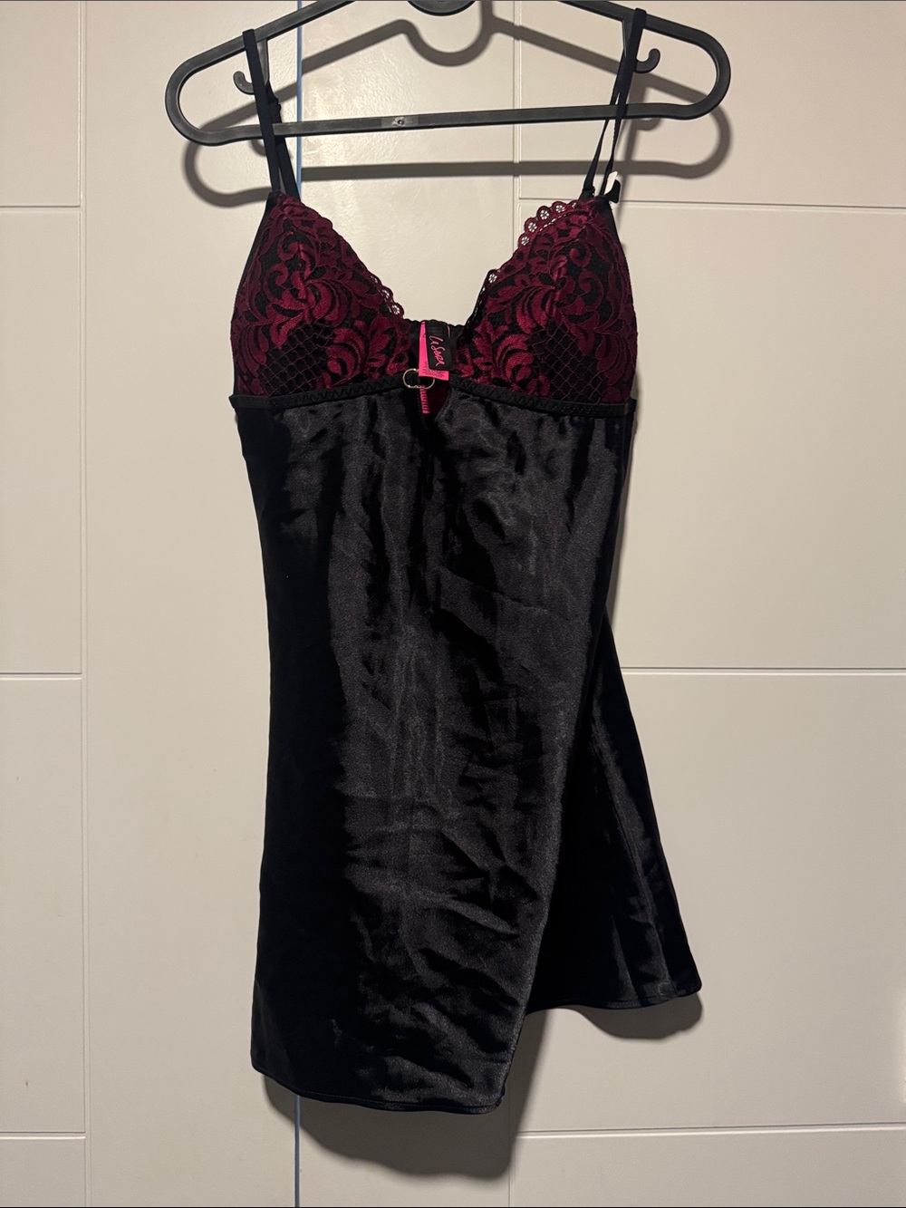 La SENZA- Black Chemise with Burgundy Lace Bust - Elegant Women's Slip